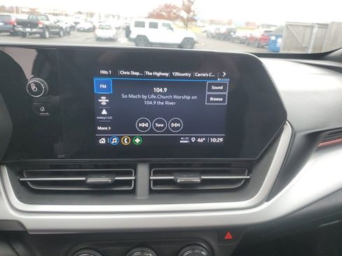 Used 2024 Chevrolet Trax RS image 19