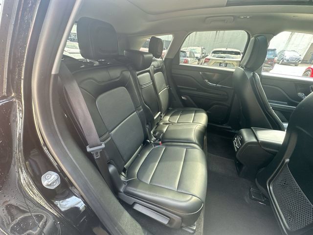 Used 2022 Lincoln Corsair AWD w/ Premium Package image 31