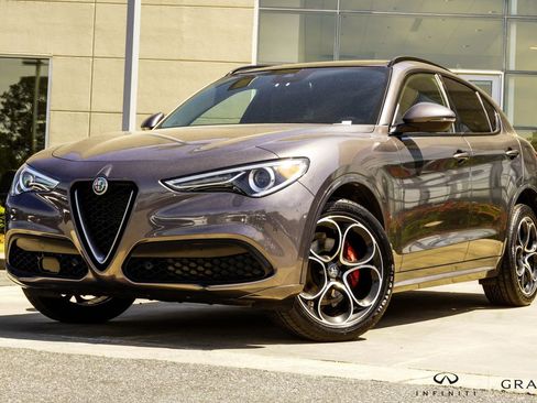 Used 2023 Alfa Romeo Stelvio Ti AWD/4WD image 1