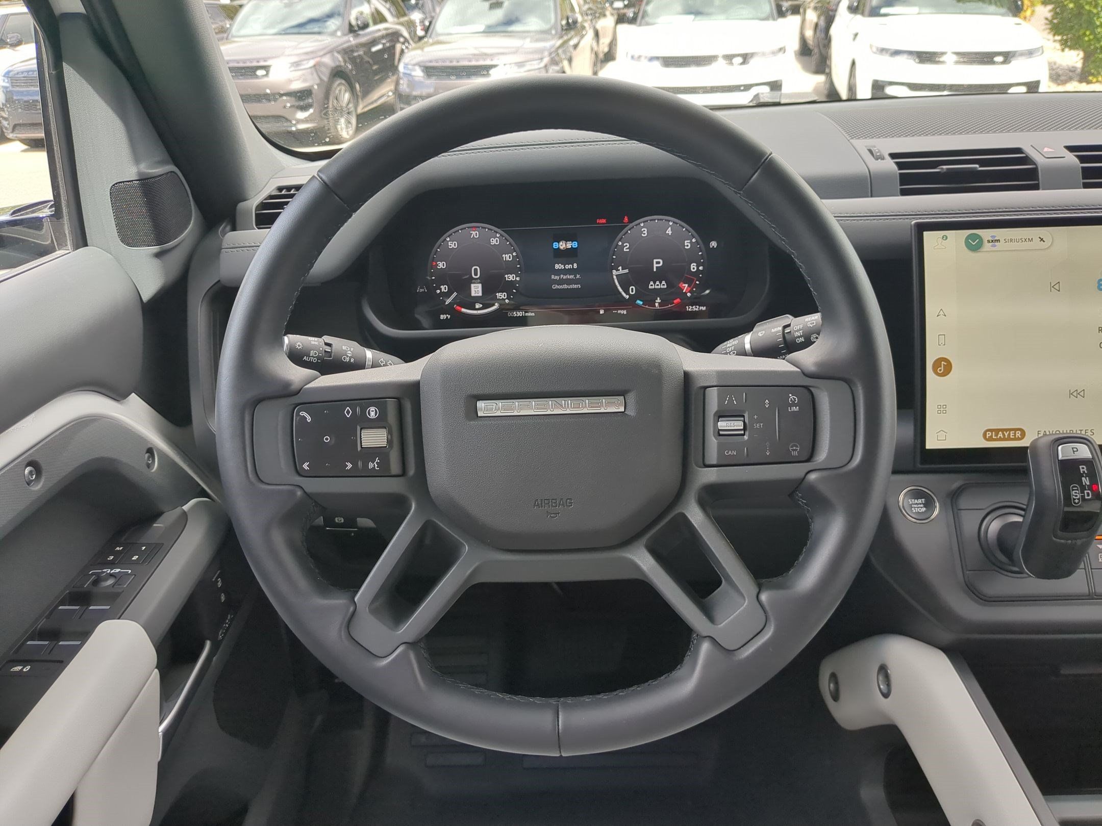 Used 2026 Land Rover Defender 110 X-Dynamic SE AWD/4WD image 17