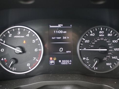 Certified 2023 Subaru Ascent Premium w/ Convenience Package image 16