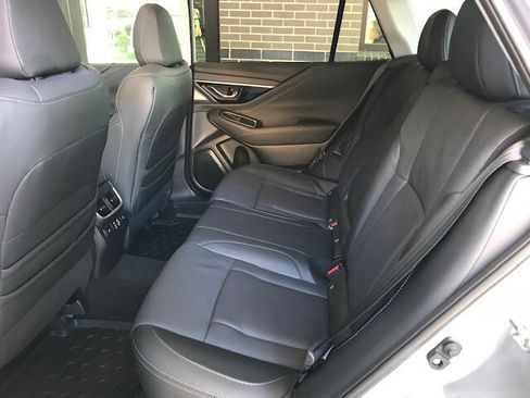 Used 2025 Subaru Outback Limited w/ Popular Package #2 image 7