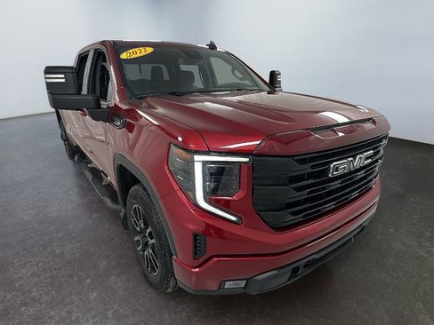 Used 2022 GMC Sierra 1500 Elevation image 1