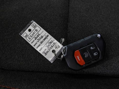 Used 2024 Jeep Wrangler Rubicon w/ Convenience Group image 42