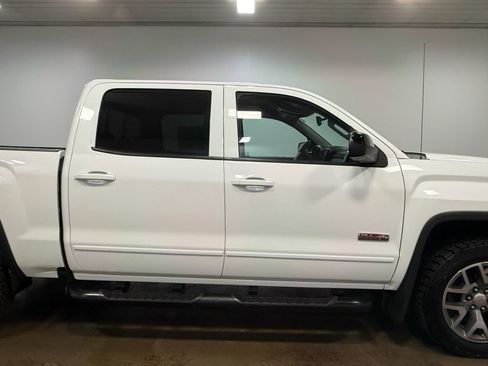Used 2018 GMC Sierra 1500 SLT image 37