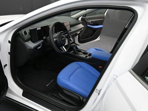 New 2026 Hyundai Sonata SE FWD image 13