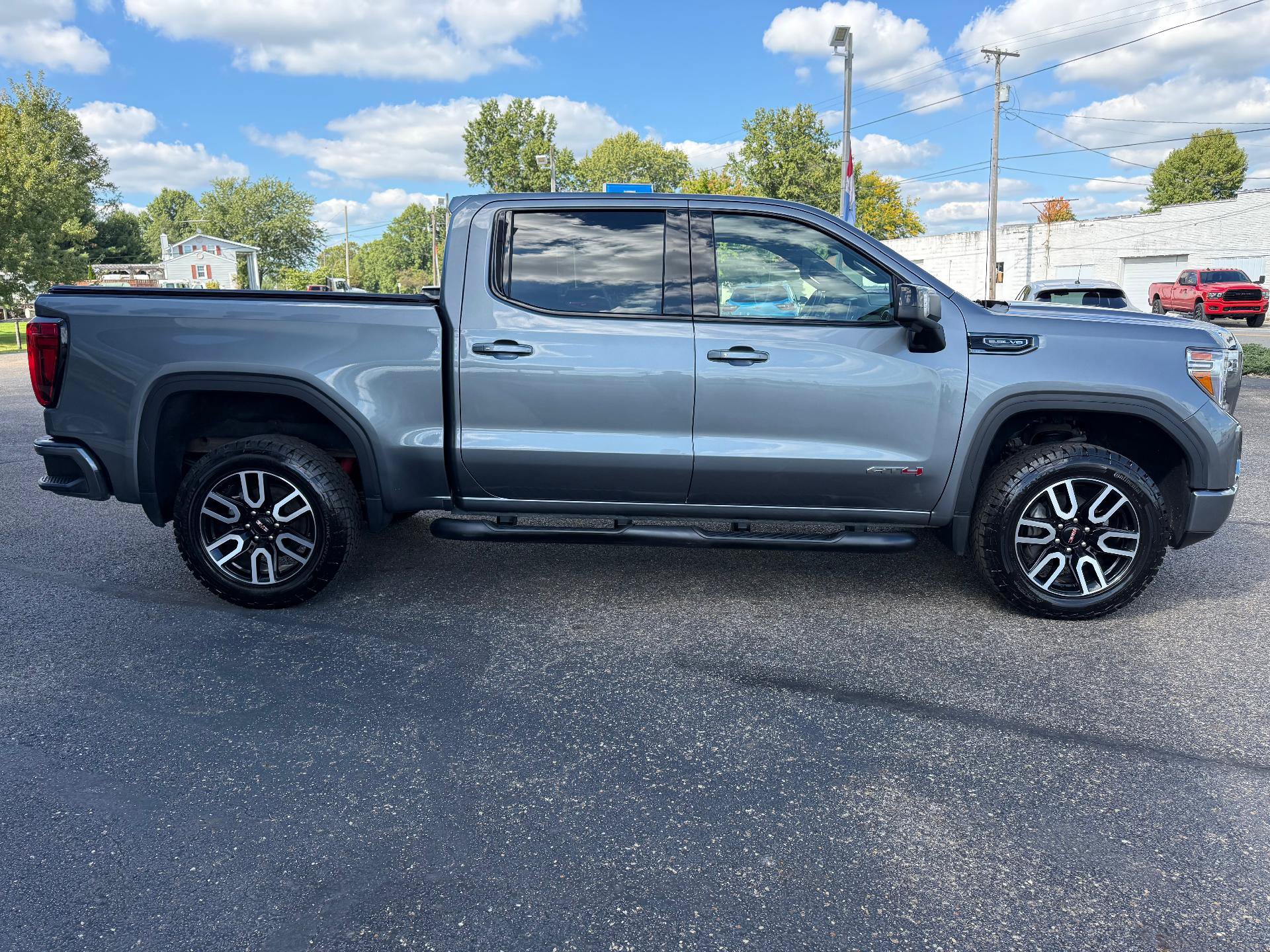 Used 2021 GMC Sierra 1500 AT4 AWD/4WD image 4