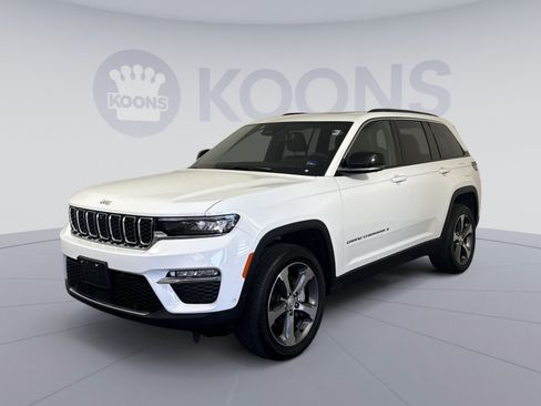 Used 2025 Jeep Grand Cherokee Limited w/ Luxury Tech Group II AWD/4WD image 1