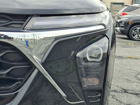 Used 2024 Chevrolet Trax LT w/ Driver Confidence Package FWD image 10