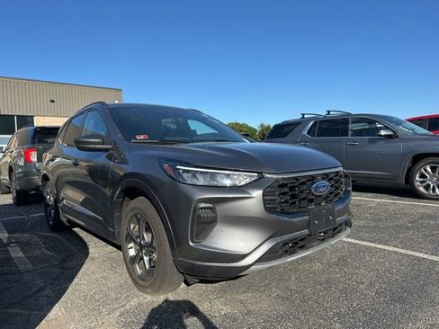 Used 2024 Ford Escape ST-Line w/ Tech Pack #1 AWD/4WD image 1