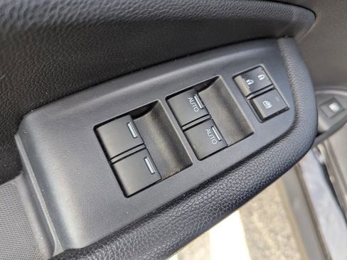 Used 2021 Honda Ridgeline Sport image 15