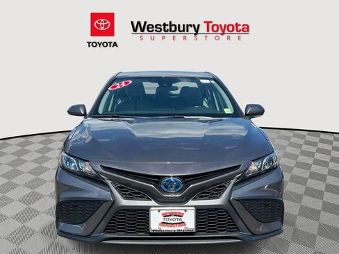Certified 2024 Toyota Camry SE FWD image 3