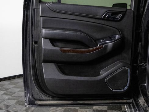 Used 2017 GMC Yukon XL SLT image 15