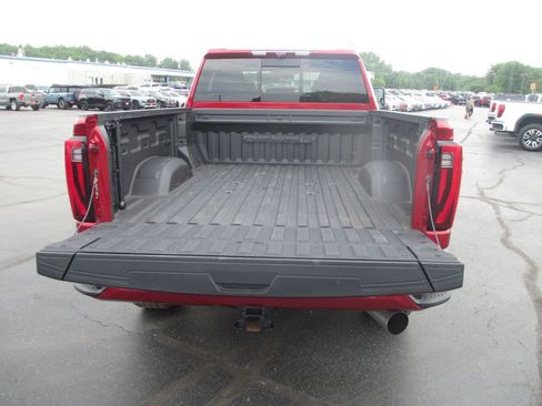 Used 2024 GMC Sierra 2500 Denali w/ Denali Reserve Package AWD/4WD image 8