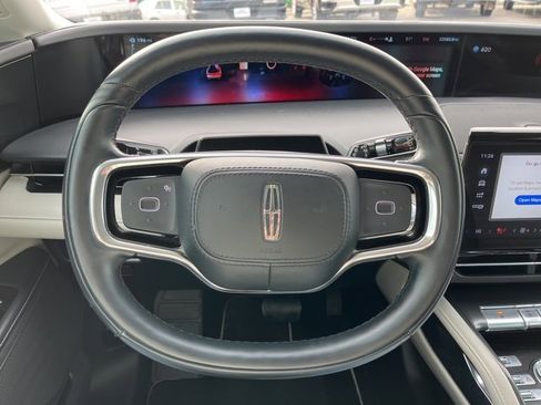 Used 2024 Lincoln Nautilus Reserve image 34