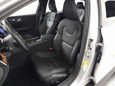 Certified 2025 Volvo V60 B5 Cross Country Plus image 17