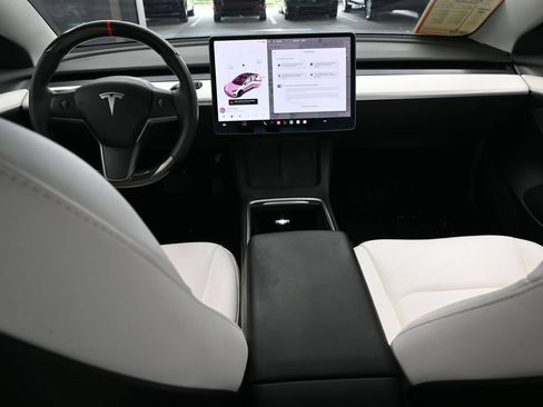 Used 2021 Tesla Model 3 Standard Range Plus RWD image 31