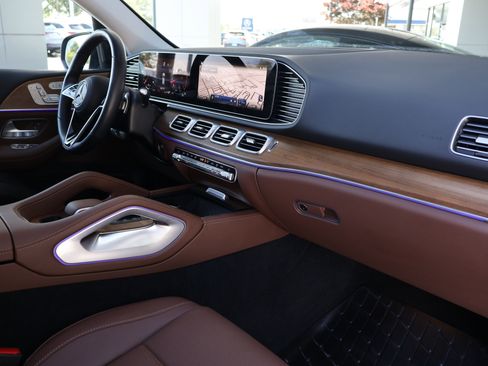 Used 2025 Mercedes-Benz GLE 350 4MATIC image 28
