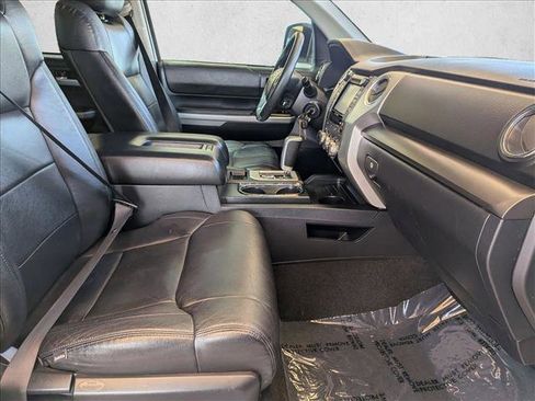 Used 2019 Toyota Tundra SR5 w/ SR5 Upgrade Package AWD/4WD image 19