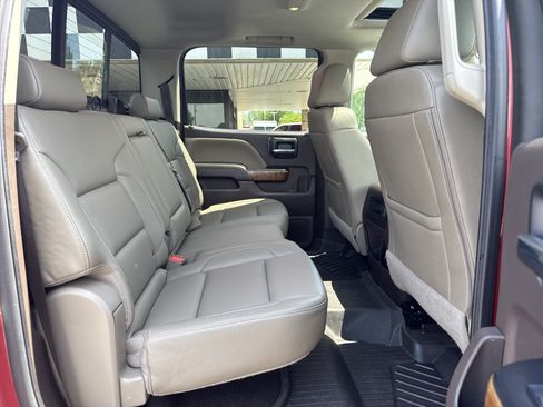 Used 2018 GMC Sierra 1500 SLT AWD/4WD image 31