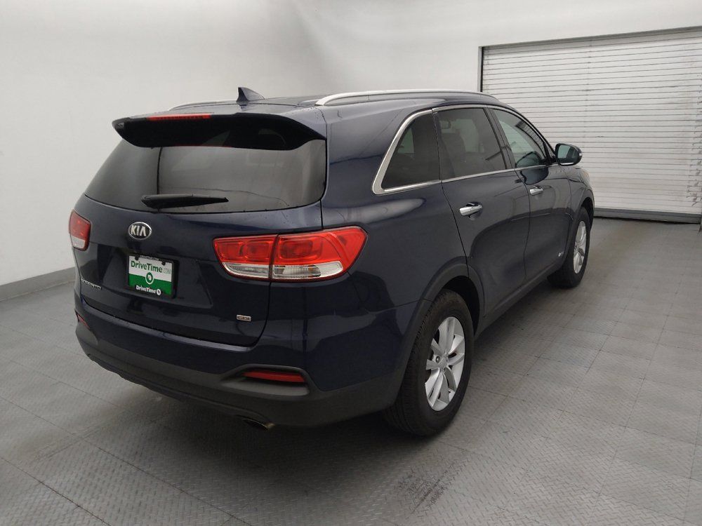 Used 2017 Kia Sorento AWD w/ LX Convenience Package image 9