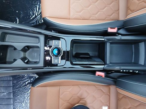 New 2026 Volkswagen Tiguan SEL R-Line AWD/4WD image 26