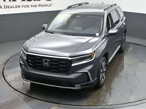 Used 2023 Honda Pilot Touring image 46