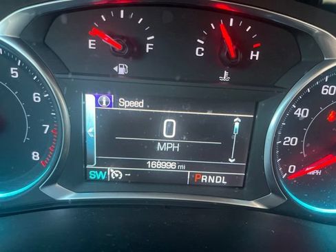 Used 2019 Chevrolet Traverse LT FWD image 10