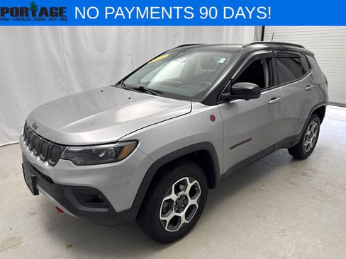Used 2022 Jeep Compass Trailhawk w/ Trailhawk Elite Group AWD/4WD image 5