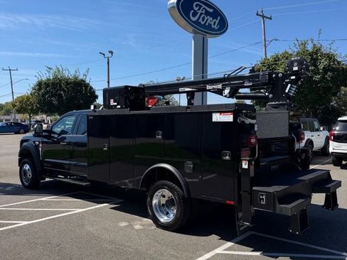 New 2026 Ford F550 4x4 Supercab Super Duty w/ XLT Value Package image 3