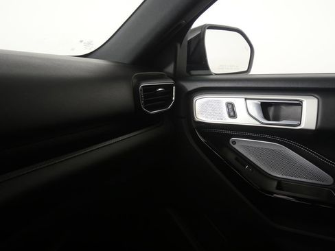 Used 2021 Ford Explorer ST w/ Equipment Group 401A image 28