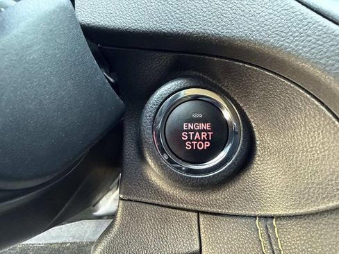 Used 2022 Subaru Crosstrek 2.5i Sport w/ Moonroof Package image 38