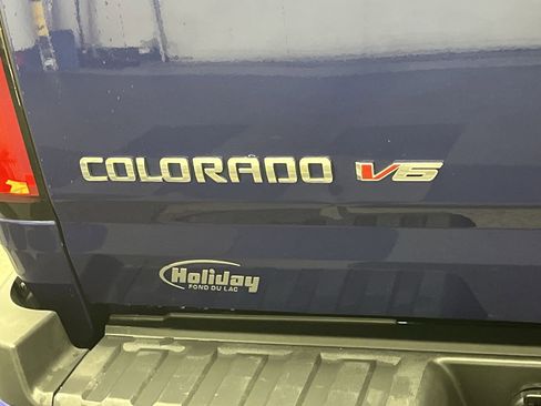 Used 2017 Chevrolet Colorado Z71 image 30