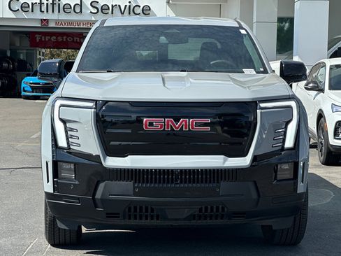Used 2026 GMC Sierra EV Elevation image 9