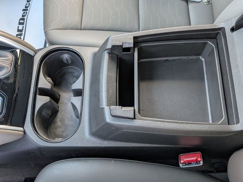 Used 2024 Chevrolet Colorado ZR2 w/ ZR2 Convenience Package III image 27