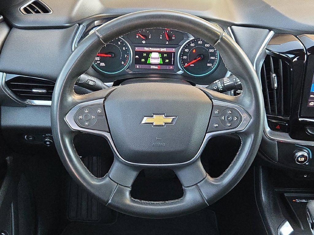 Used 2023 Chevrolet Traverse LT AWD/4WD image 21