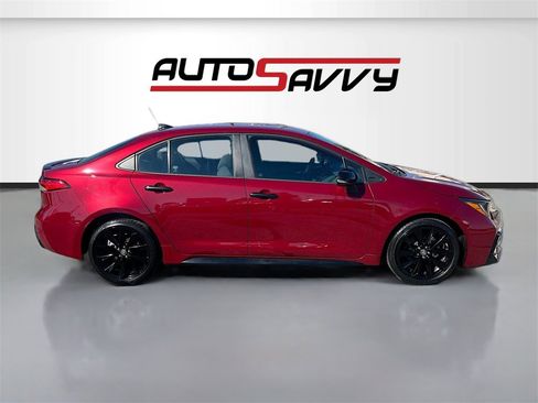 Used 2022 Toyota Corolla SE image 8