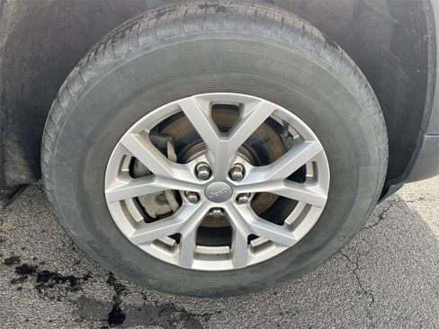 Used 2021 Jeep Grand Cherokee L Limited image 31