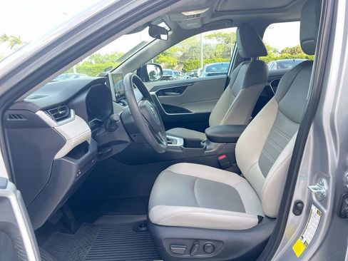 Used 2025 Toyota RAV4 XLE Premium AWD/4WD image 12