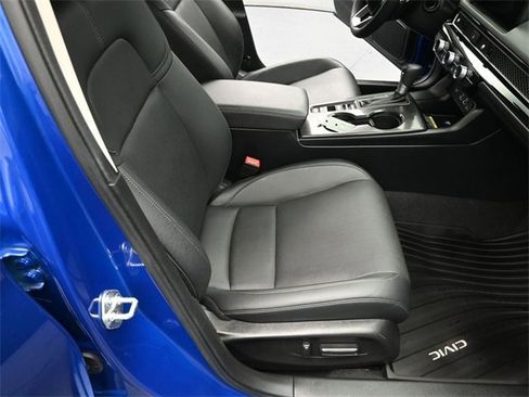 Certified 2024 Honda Civic Touring image 36