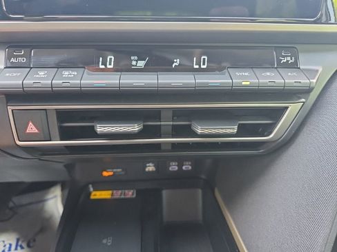 Used 2026 Toyota Camry LE FWD image 28