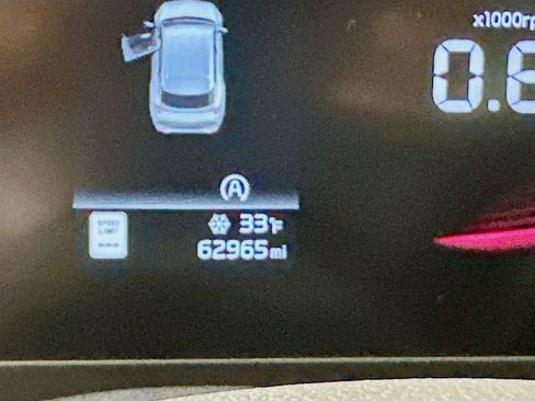 Used 2023 Kia Sportage LX image 9