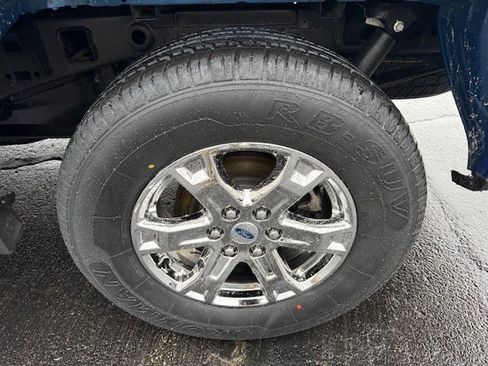 Used 2022 Ford F150 XLT w/ Equipment Group 302A High AWD/4WD image 9