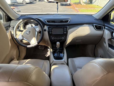 Used 2014 Nissan Rogue SL image 17