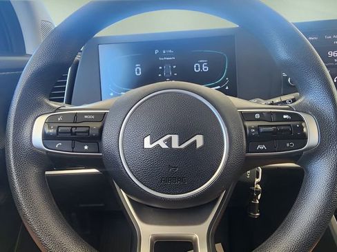 Used 2024 Kia Sportage LX FWD image 26