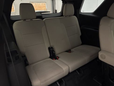 Used 2023 Chevrolet Traverse LT w/ LPO, Cargo Package image 50