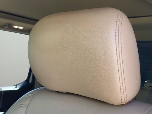Used 2019 Ford F150 Lariat w/ Equipment Group 502A Luxury AWD/4WD image 8