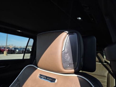 New 2026 GMC Yukon XL Denali Ultimate AWD/4WD image 22