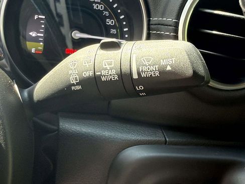 Used 2022 Jeep Wrangler Unlimited Sahara w/ Cold Weather Group image 31