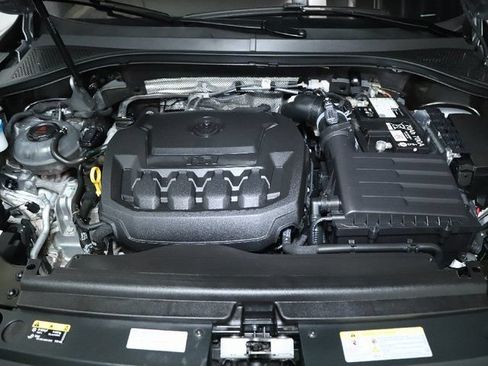 Certified 2024 Volkswagen Tiguan SE AWD/4WD image 38